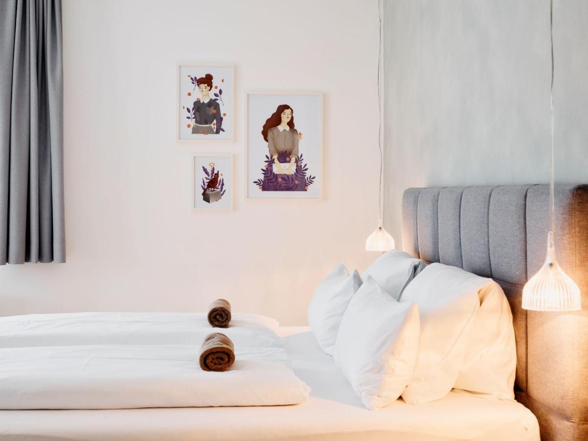 Arx Guesthouse ชลัดมิง ภายนอก รูปภาพ