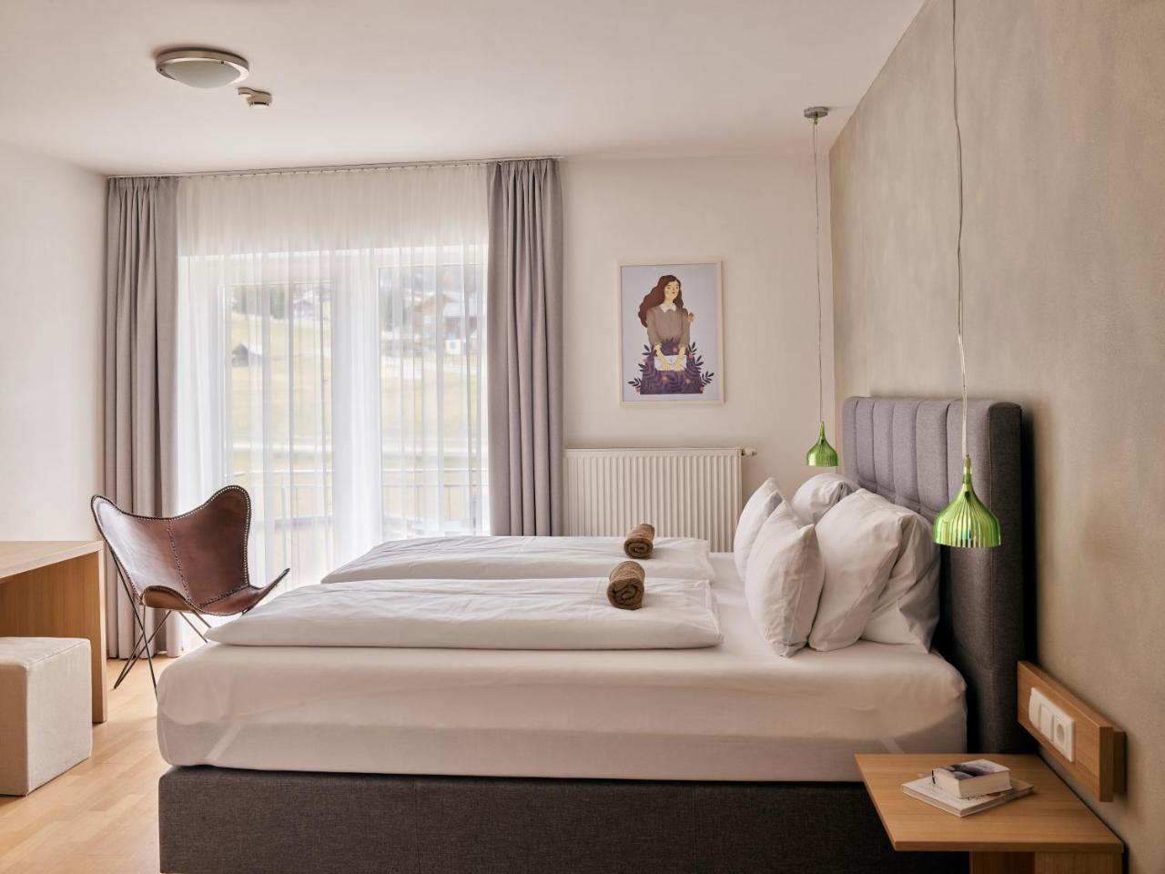 Arx Guesthouse ชลัดมิง ภายนอก รูปภาพ